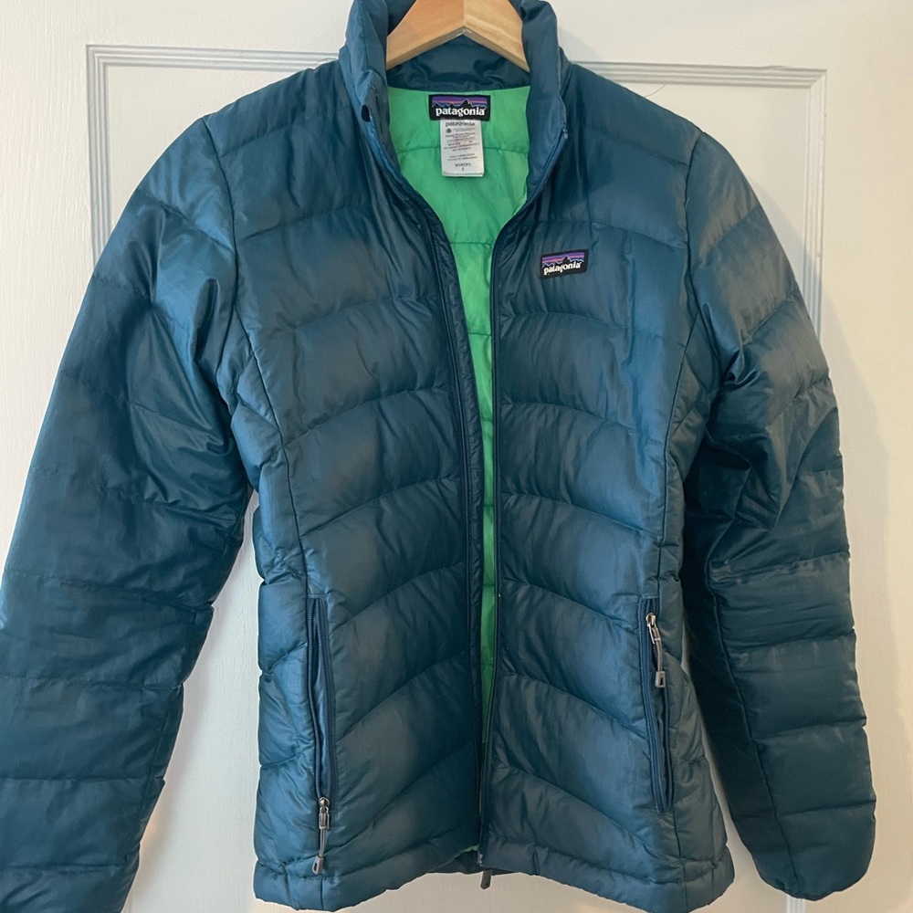 Patagonia Women’s Hi-Loft Down Sweater